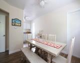 Seating for Six at Dining Table