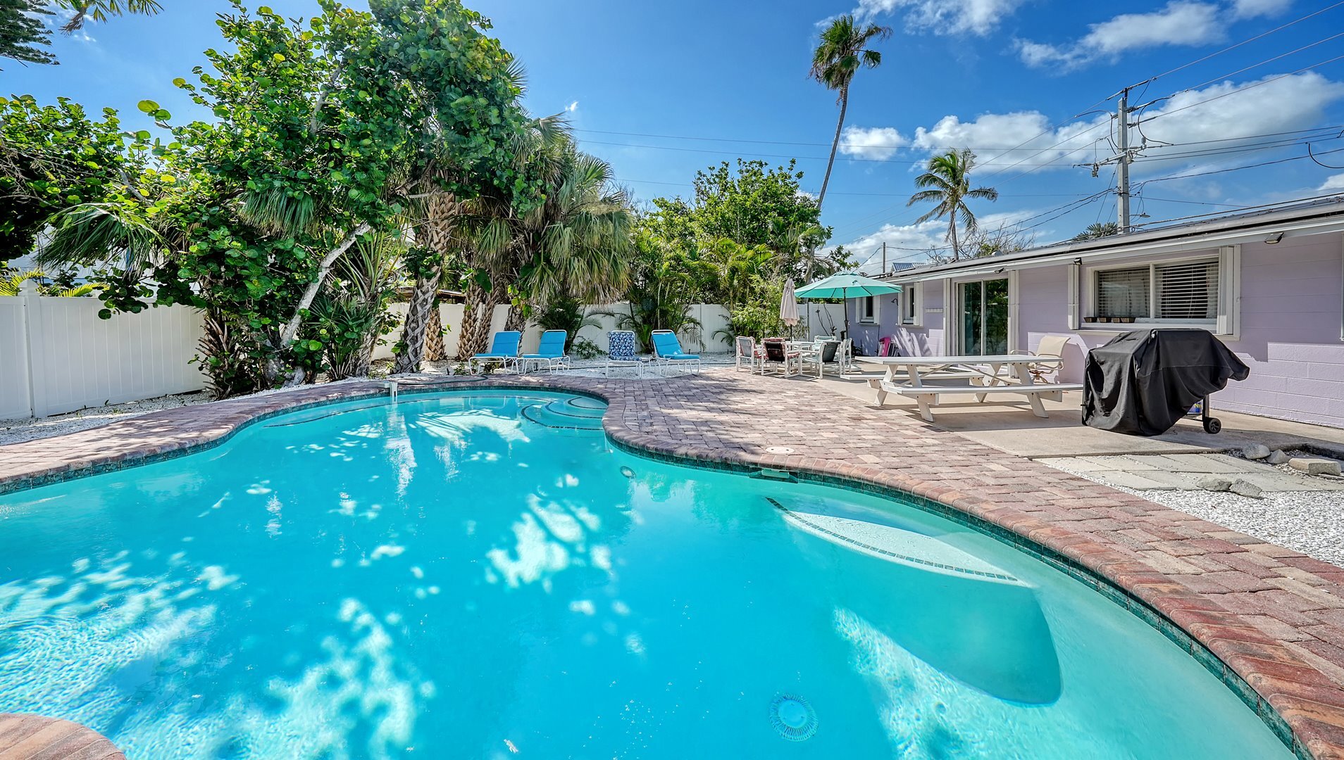 Enjoy the Private Pool